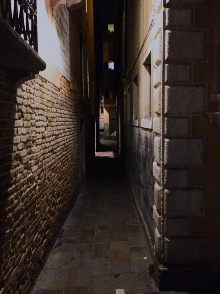 How to avoid getting lost in Venice