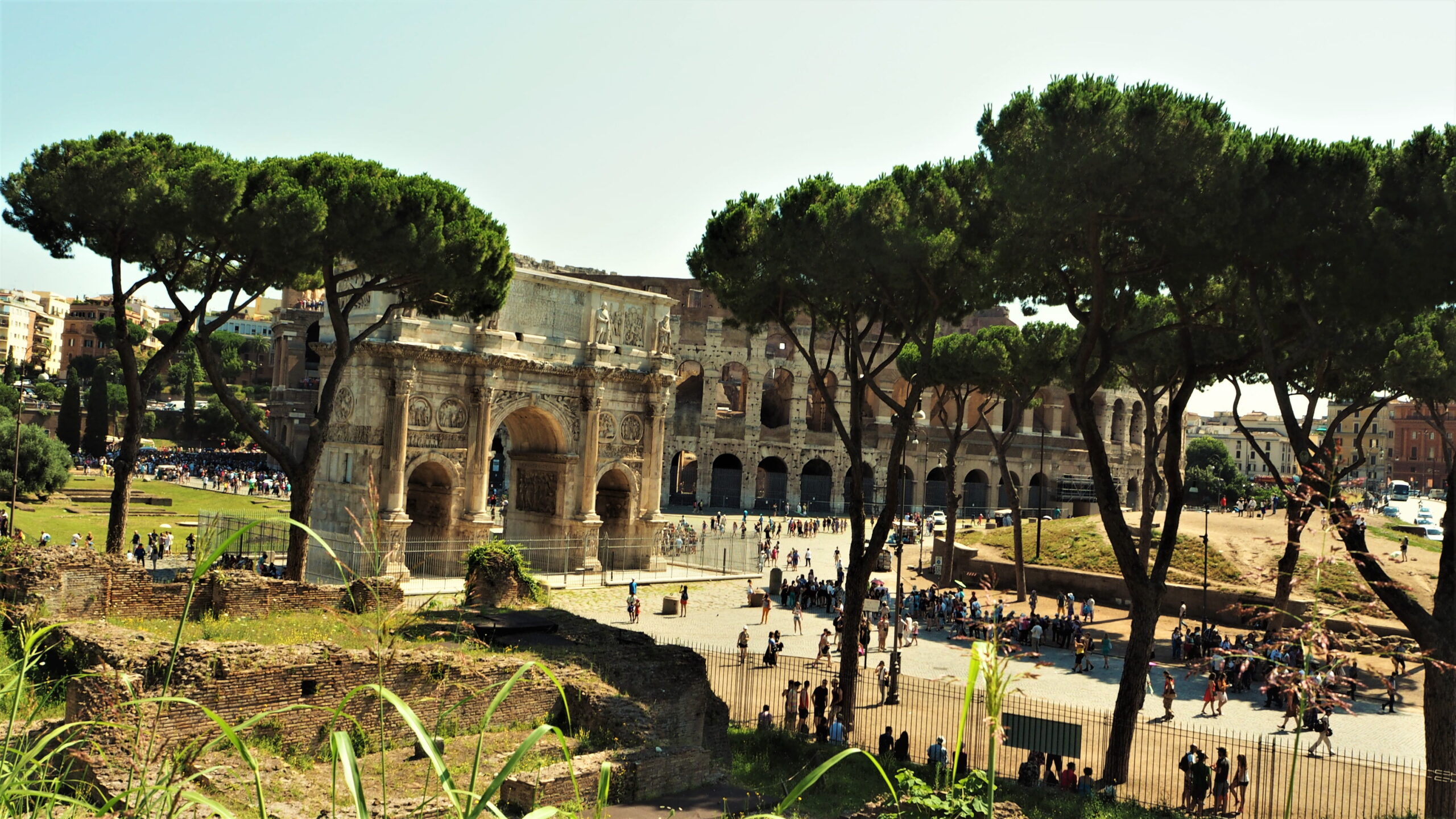 Guided Tour in Rome: Colosseum, Roman Forum & Palatine Hill on GET YOUR GUIDE